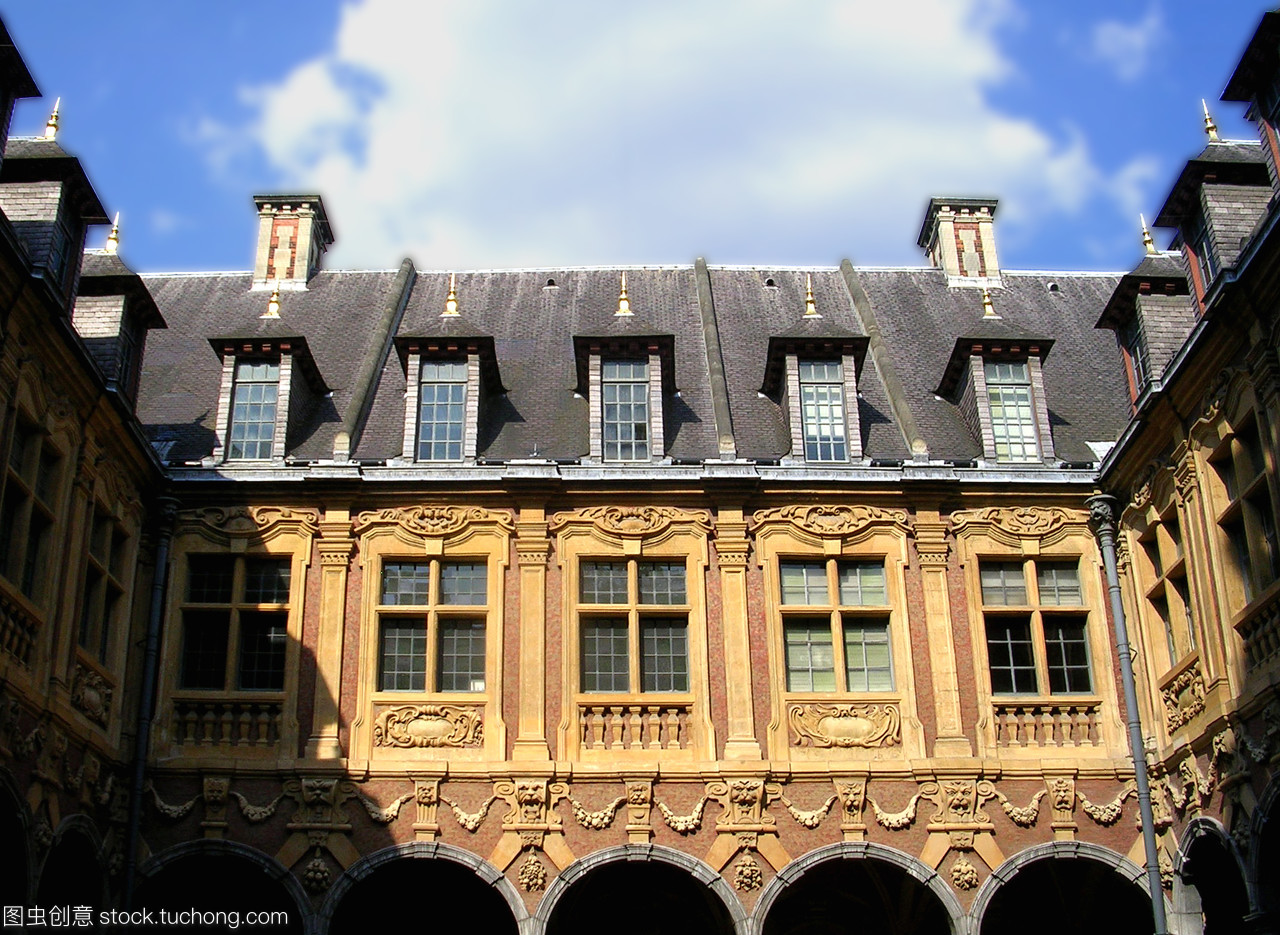 裝潢,遠(yuǎn)古,裝飾,云彩,專欄,利樂,云層,天空,古昔,圓柱,古代,古老,雕塑,屋子,房屋,大樓,天,建筑,支柱,房子,法國(guó),拱廊,建筑物,法蘭西,柱子,法國(guó)的,煙囪,石,紀(jì)念碑,窗口,石頭,藍(lán),石子,藍(lán)色,衰老,窗戶,裝飾物,玻璃窗,裝修,陳舊,云